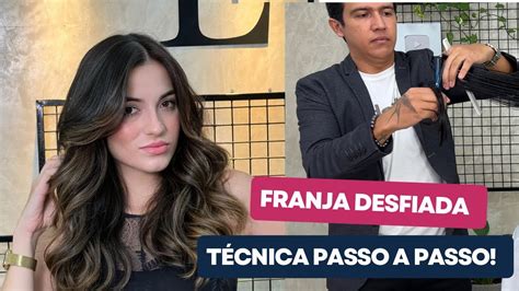 Franja desfiada passo a passo. .